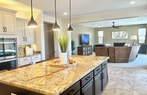 Queen Creek House | Spacious 5-bedroom house in fabulous Queen Creek with WiFi, AC