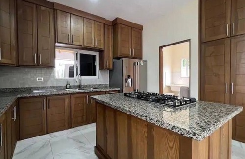 Jarabacoa House | Spacious 5-bedroom villa in marvelous Jarabacoa with AC, WiFi