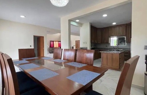 Jarabacoa House | Spacious 5-bedroom villa in marvelous Jarabacoa with AC, WiFi