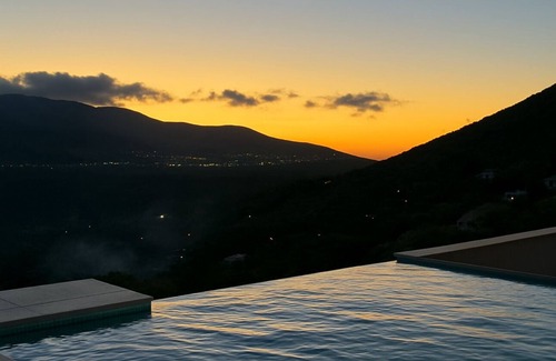 Aetos Villa | Spacious 5-bedroom villa in enchanting Kefalonia close to Myrtos