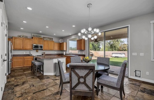 Crossings At Crossroads House | Spacious 5 BR, 3.5 BA, 4000+sf, WiFi, Pool,Hot Tub