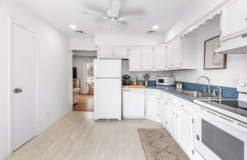 Westhampton Beach House | Spacious 5bedroom house Steps to the Best Hamptons Shops/Restaurants/Bars/Events