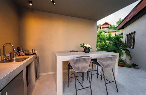 Jolly Harbour House | Spacious 6 bedroom hillside villa w/infinity pool, gym, and stunning views.
