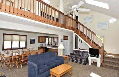 Sussex County House | Spacious 6-Bedroom Home Steps to Beach