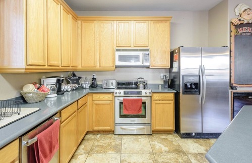 Mesa House | Spacious 6 bedroom home in east Mesa
