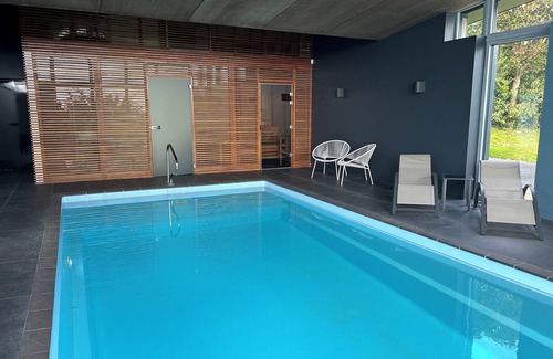 Woodstown House | Spacious 6-bedroom house with WiFi, AC in enjoyable Dunmore East