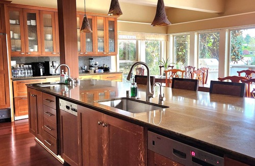 Picnic Point-North Lynnwood House | Spacious 6-bedroom Luxury House with Lake Access Lynnwood, Washington