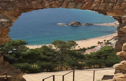 Blanes Villa | Spacious 6-bedroom villa in Blanes