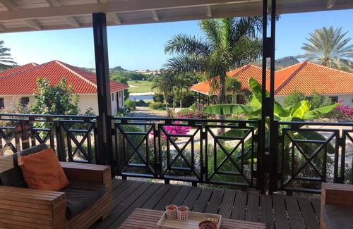 Sint Michiel Villa | Spacious 6 person Blue Bay villa, 200m from the most beautiful beach in Curacao