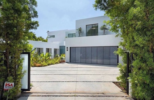 The Flats House | Spacious 7-bedroom house in fabulous Beverly Hills - 7bd 9ba 8,000sqft