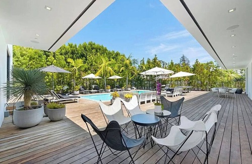 The Flats House | Spacious 7-bedroom house in fabulous Beverly Hills - 7bd 9ba 8,000sqft