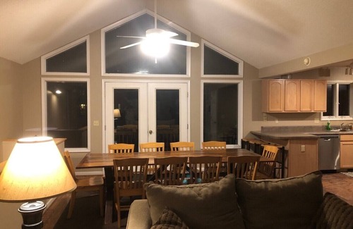 Massanutten House | Spacious 7 Bedroom Getaway PREMIER PARTNER ON VRBO!