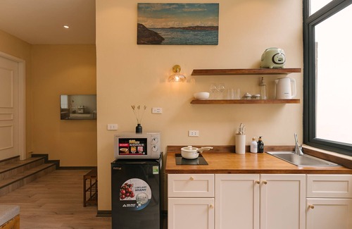 Old Quarter House | Spacious 7-bedroom house in fantastic Hanoi Old Quarter w Lift close to Beer Str
