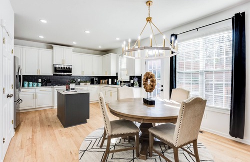Southwestern House | Spacious 8-bedroom house with WiFi and AC in marvelous Atlanta