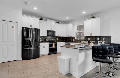 Kissimmee House | 🥇 Spacious 8bd house near Disney (SL1014)