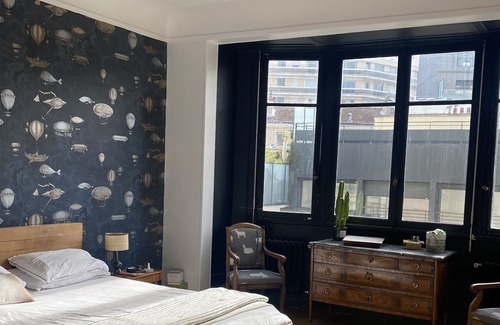 Republique–Point-du-Jour Apartment | Spacious an Prestigious Family Flat, in a 1930 Traditional White Stone Building