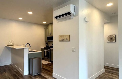 Juneau Apartment | Spacious Accessible Ground Floor Getaway A101