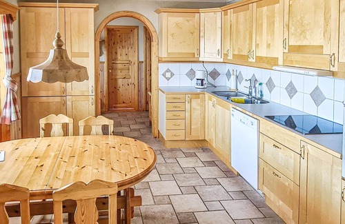 Stoten Apartment | Spacious accommodation in the basement, near Hundfjället and Tandådalen.