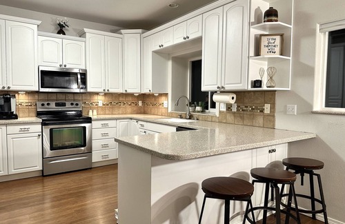 Gateway House | Spacious Alaskan RetreatnNo Extra Cleaning Fees!