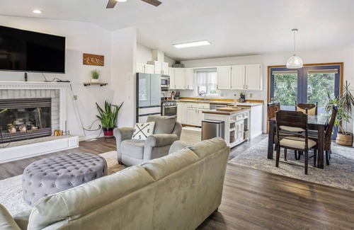 Northeast Anchorage House | Spacious Anchorage Vacation Rental w/ Private Yard