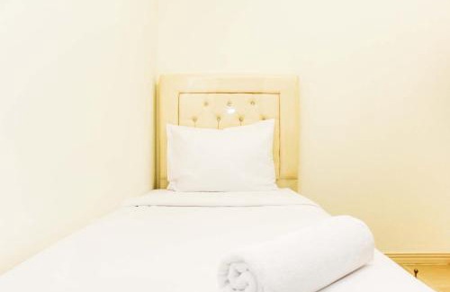Cikarang Apartment | Spacious and Bright 2BR at Meikarta Apartment By Travelio