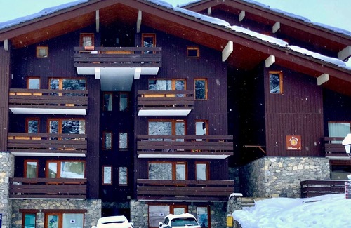 Les Avanchers-Valmorel Apartment | Spacious and clean appart. (4-6 pers.) on piste at Altispace, very centrally located