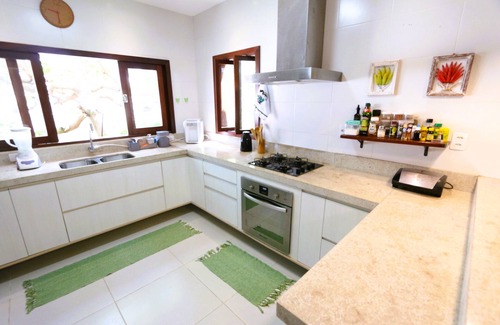Atalaia House | Spacious and cozy house, close to the beach