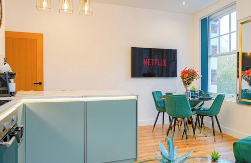 Northcote Apartment | Spacious and Cosy Block Apartment Central London