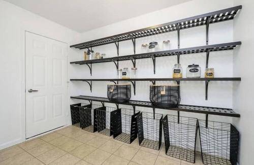 Camby House | Spacious and Comfortable Homenn