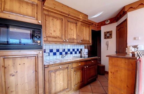 Reberty Apartment | Spacious and Cozy Apartment · Near Slopes · South-West Balcony · Pool and Wellness Access