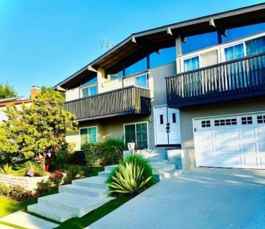 Thousand Oaks Villa | Spacious and Exclusive Oasis 6BR 3BA