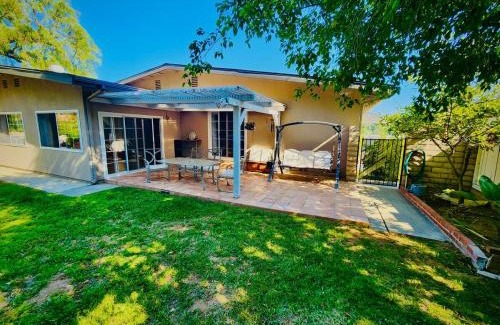 Thousand Oaks Villa | Spacious and Exclusive Oasis 6BR 3BA