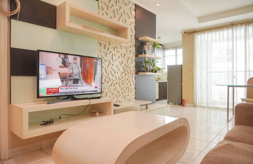 Kelapa Gading Barat Apartment | Spacious And Good 3Br At 18Th Floor French Walk (Moi) Apartment
