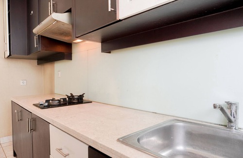 Kelapa Gading Barat Apartment | Spacious And Good 3Br At 18Th Floor French Walk (Moi) Apartment