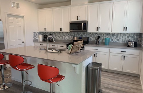 Woodland House | Spacious and luxurious single house in a upscale community 10mins to UC Davis