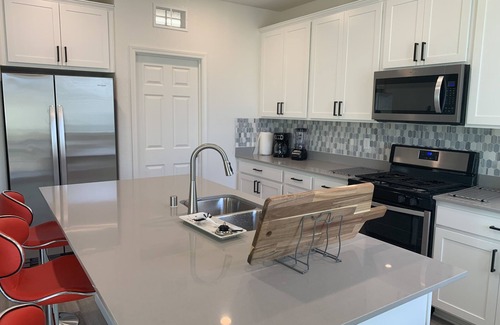 Woodland House | Spacious and luxurious single house in a upscale community 10mins to UC Davis