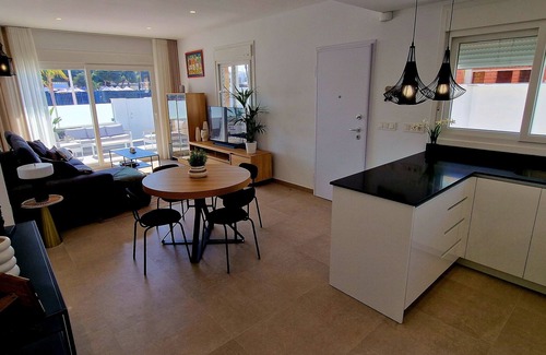 San Pedro del Pinatar Villa | Spacious and modern home with beautiful views, close to beach and amenities