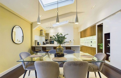 Belsize Park Apartment | Spacious and Modern Apartment near Belsize Park
