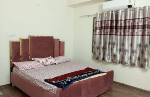Banjara Hills Apartment | SPACIOUS AND PEACEFUL Banjara rd 12 2 bhk