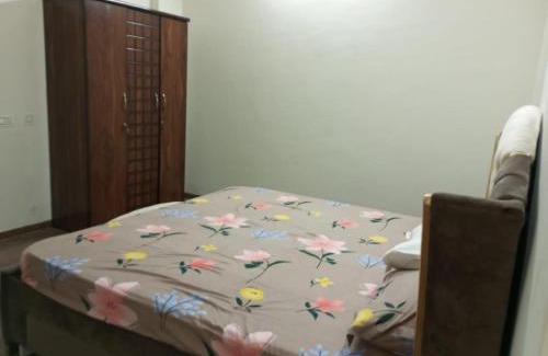 Banjara Hills Apartment | SPACIOUS AND PEACEFUL Banjara rd 12 2 bhk
