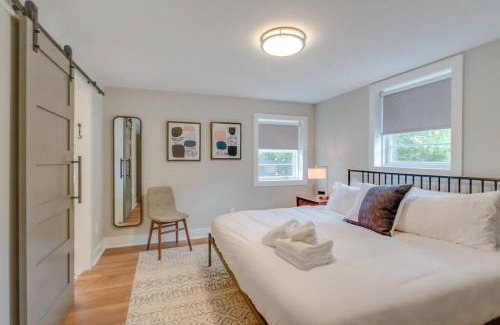 Franklin House | Spacious and Peaceful Historic Franklin Quadplex