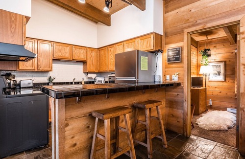 Mammoth Lakes House | Spacious and Pet-Friendly; Sunny 3-bed, 3-bath Chalet Near The Village & Gondola