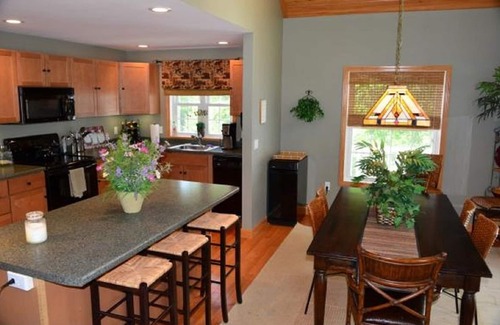 Gilford House | Spacious And Private Getaway! nSKI SEASON SPECIALS AVAILABLE