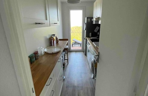 Mougins Apartment | Spacious and quiet rental flat with an amazing view