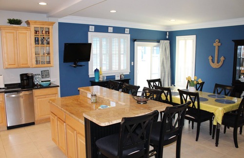 Wildwood Crest House | Spacious and serene block in Wildwood Crest!