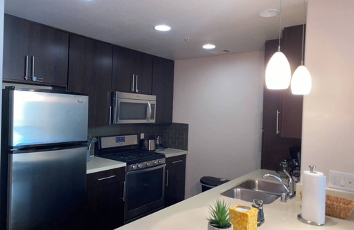 The Flats Apartment | Spacious and Stylish Apartment