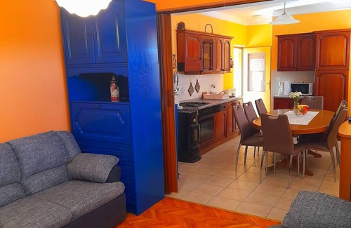 Kampor Apartment | Spacious And Sunny Apartment, Island Rab