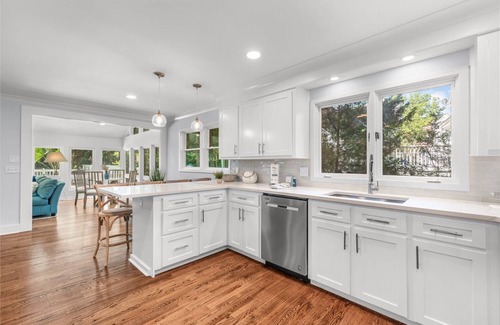 Isle of Palms House | Spacious and Updated Wild Dunes beach home with private pool !