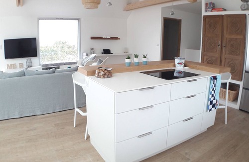 Erquy House | Spacious and warm 4* house, sea view, shops and beaches on foot
