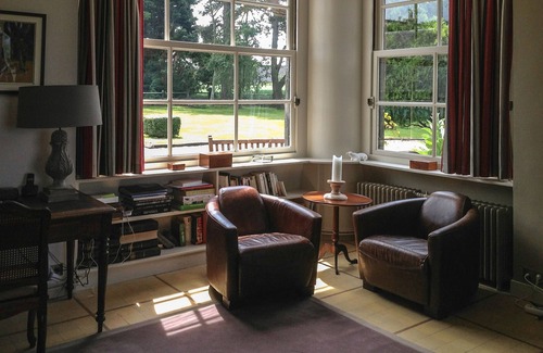 Neville House | Spacious and warm house of 400 m², well equipped and comfortable!